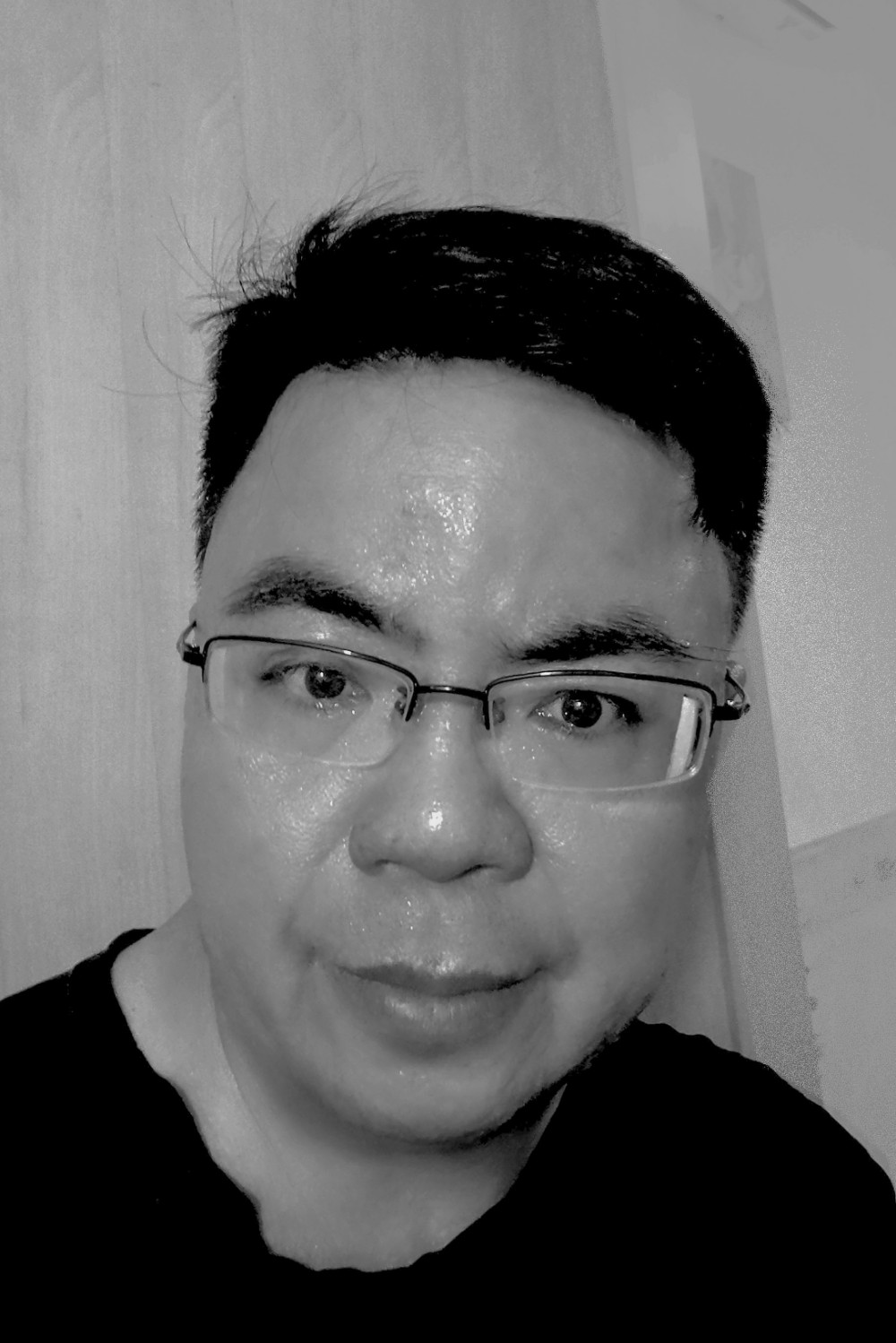  艺术设计学系专任教师 谭有进 